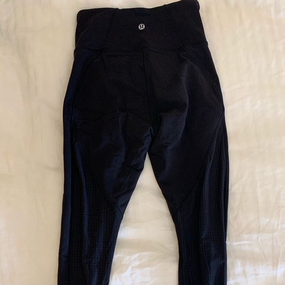 Lululemon crop legging 2 - Picture 5 of 6